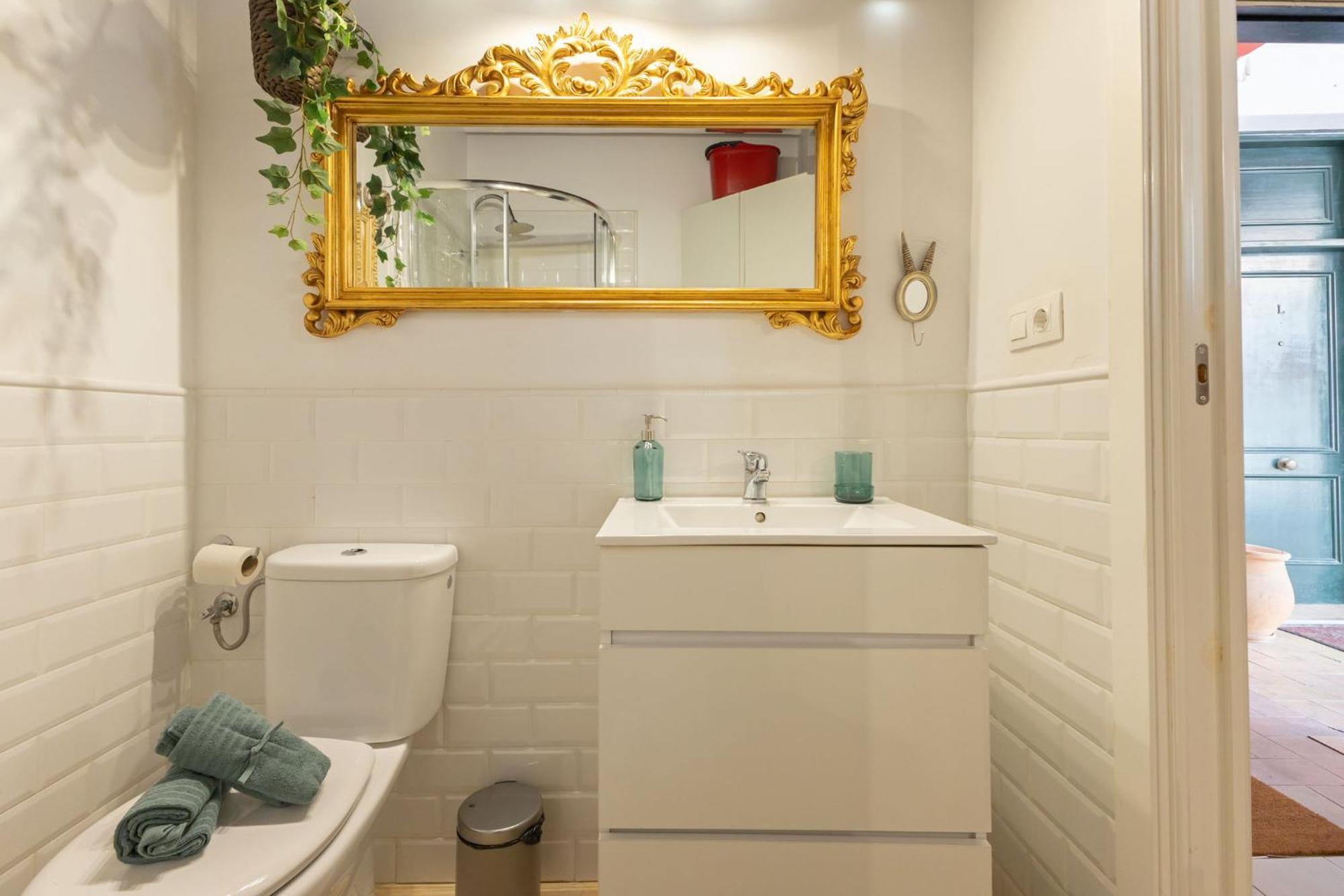 Charming 2 Bedroom Apartment At Plaza El Salvador By Ocityzen Sevilla Eksteriør billede