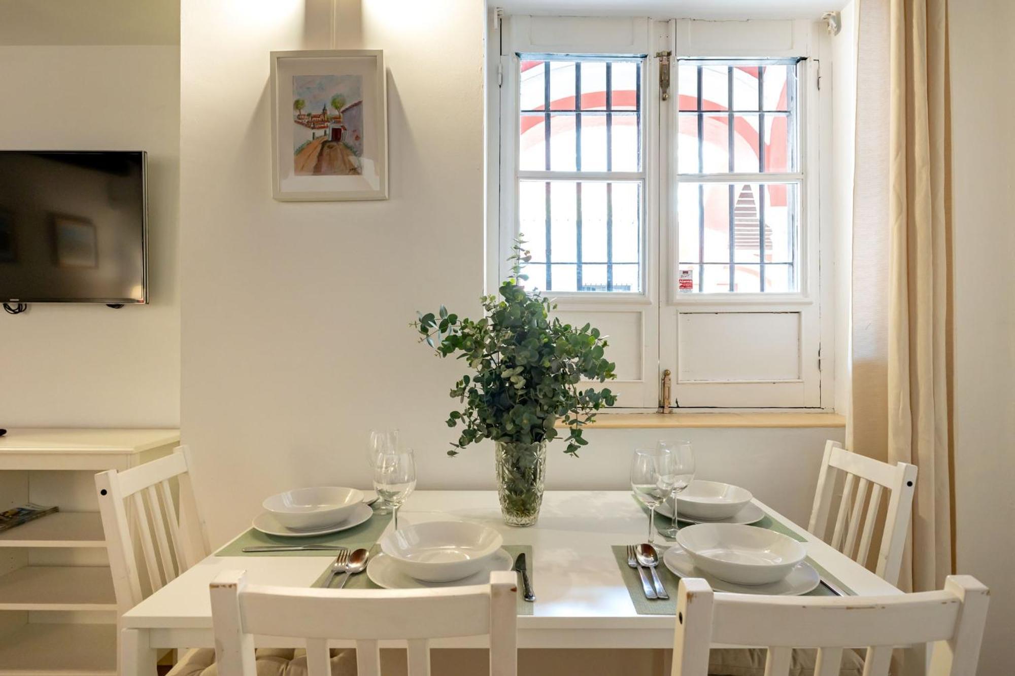 Charming 2 Bedroom Apartment At Plaza El Salvador By Ocityzen Sevilla Eksteriør billede